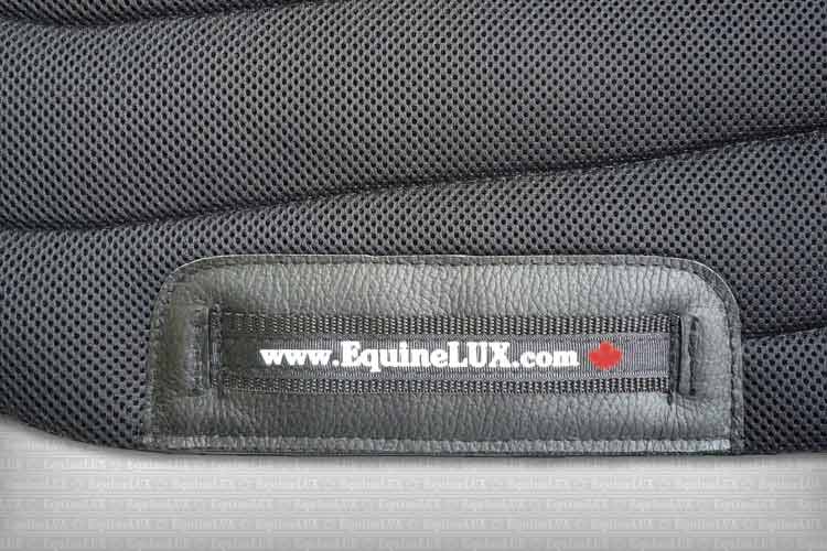 English saddle pads - SWEAT-WICKING non-slip Jumper saddle pad with cotton lining and leather reinforcements